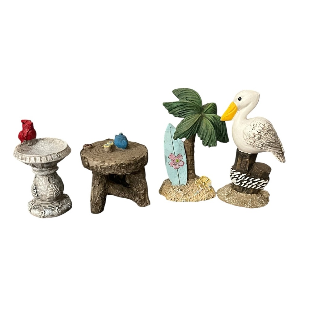 *NFS*Lot of Garden Resin Figurines Bird Bath Pelican Palm Tree Potted Plants 4pc
